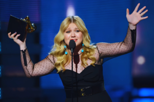 Kelly Clarkson’s Weight Loss: A Health Success Story